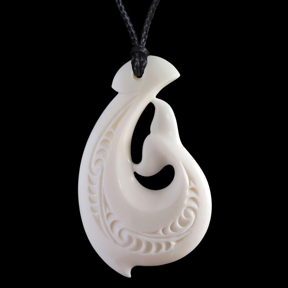 Engraved Whale Tail Matau - ecoVert